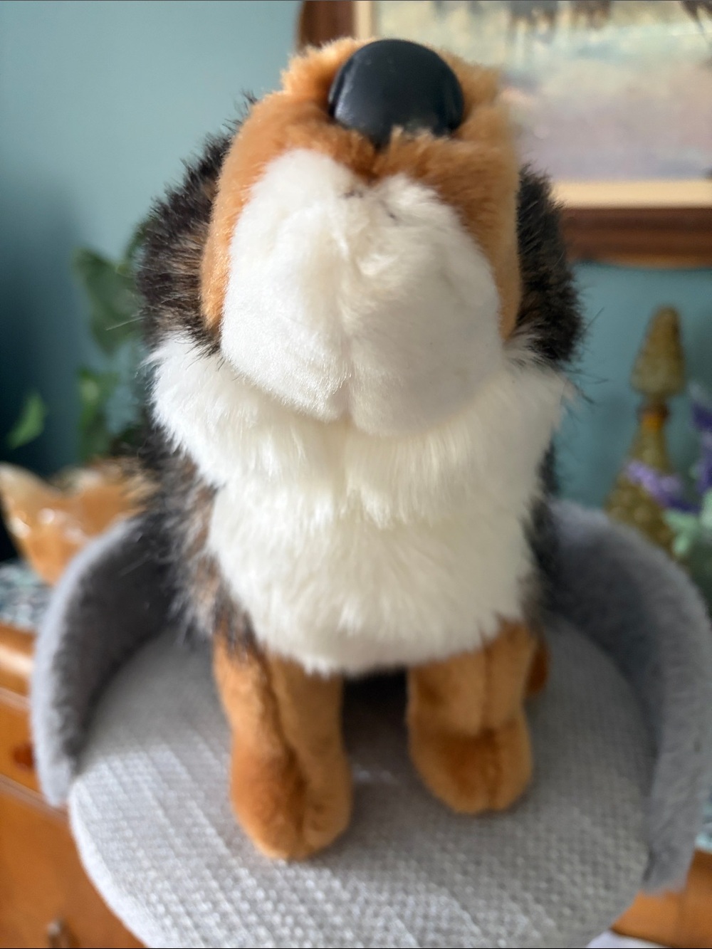 Douglas Plush Howling Wolf Stuffed Animal - Brown & Gray Fur - Picture 6 of 8